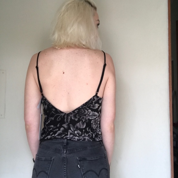 LF Exclusive Millau Velvet and Lace Crop Camisole - Picture 7 of 7